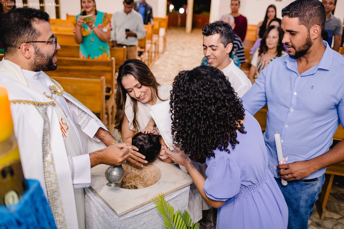 Batizado da Melissa
Realizado em Berilo-mg
Fotografado por Leandro Sales
Fotografo de Eventos em Berilo, Chapada do Norte, Francisco Badaró, Jenipapo de Minas, Minas Novas e Araçuaí.