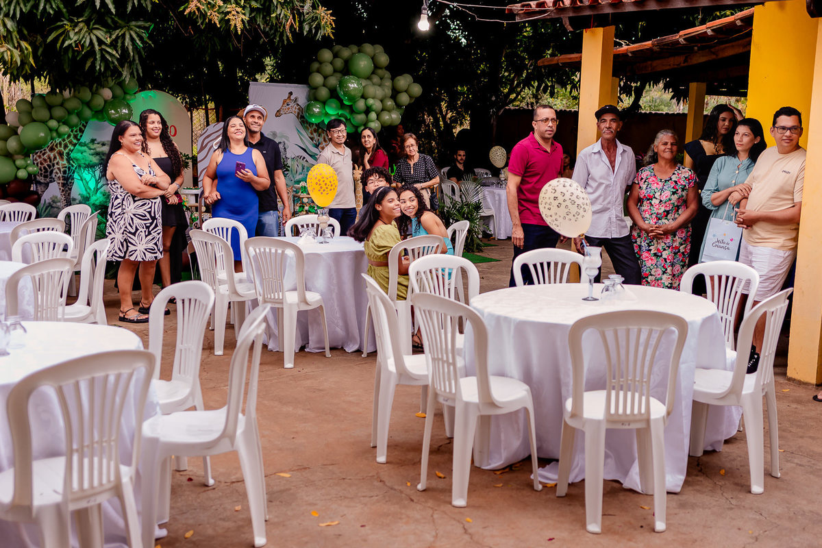 Aniversário Infantil de 1 ano do Pyetro, Fotografado por Leandro Sales no Sítio Santa Luzia em Jenipapo de Minas
Francisco Badaró
Berilo
Chapada do Norte
José Gonçalves de Minas