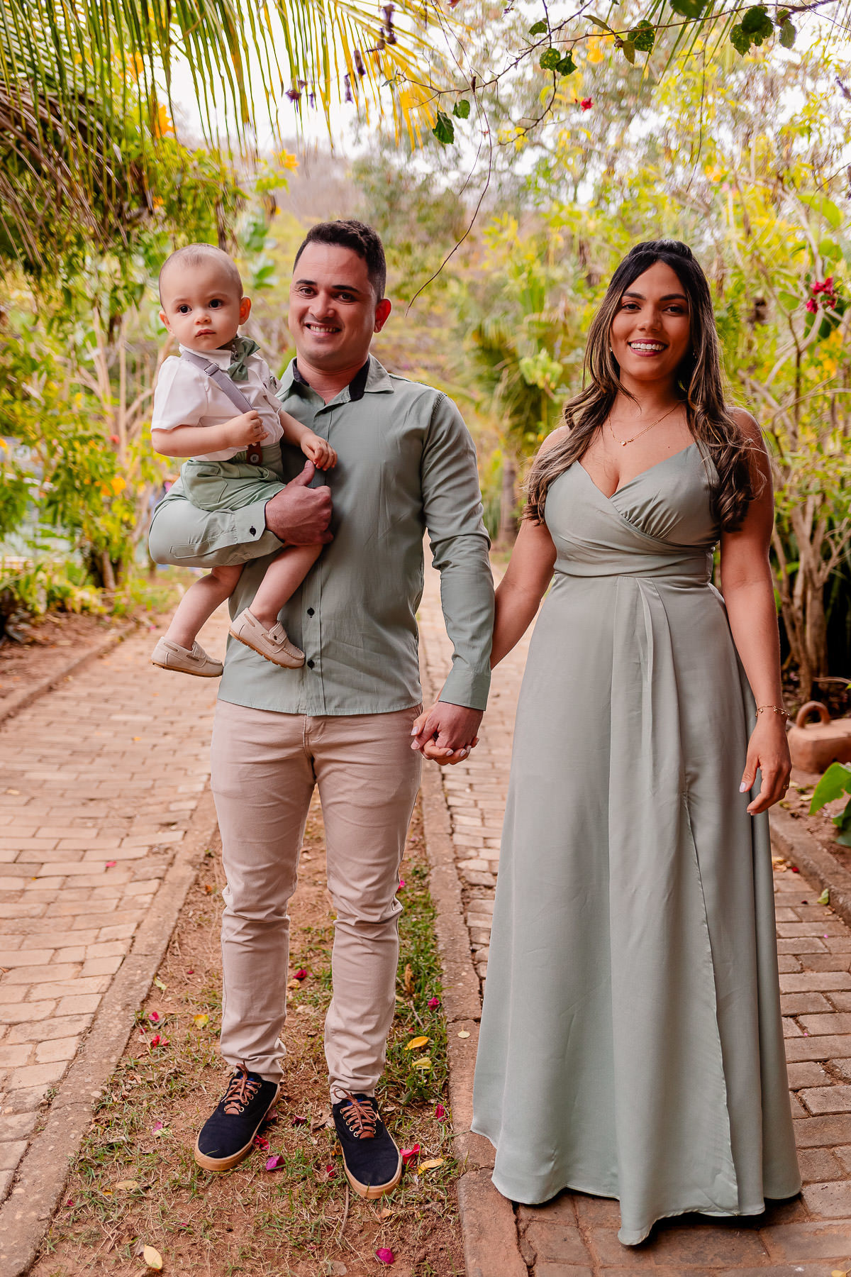 Aniversário Infantil de 1 ano do Pyetro, Fotografado por Leandro Sales no Sítio Santa Luzia em Jenipapo de Minas
Francisco Badaró
Berilo
Chapada do Norte
José Gonçalves de Minas