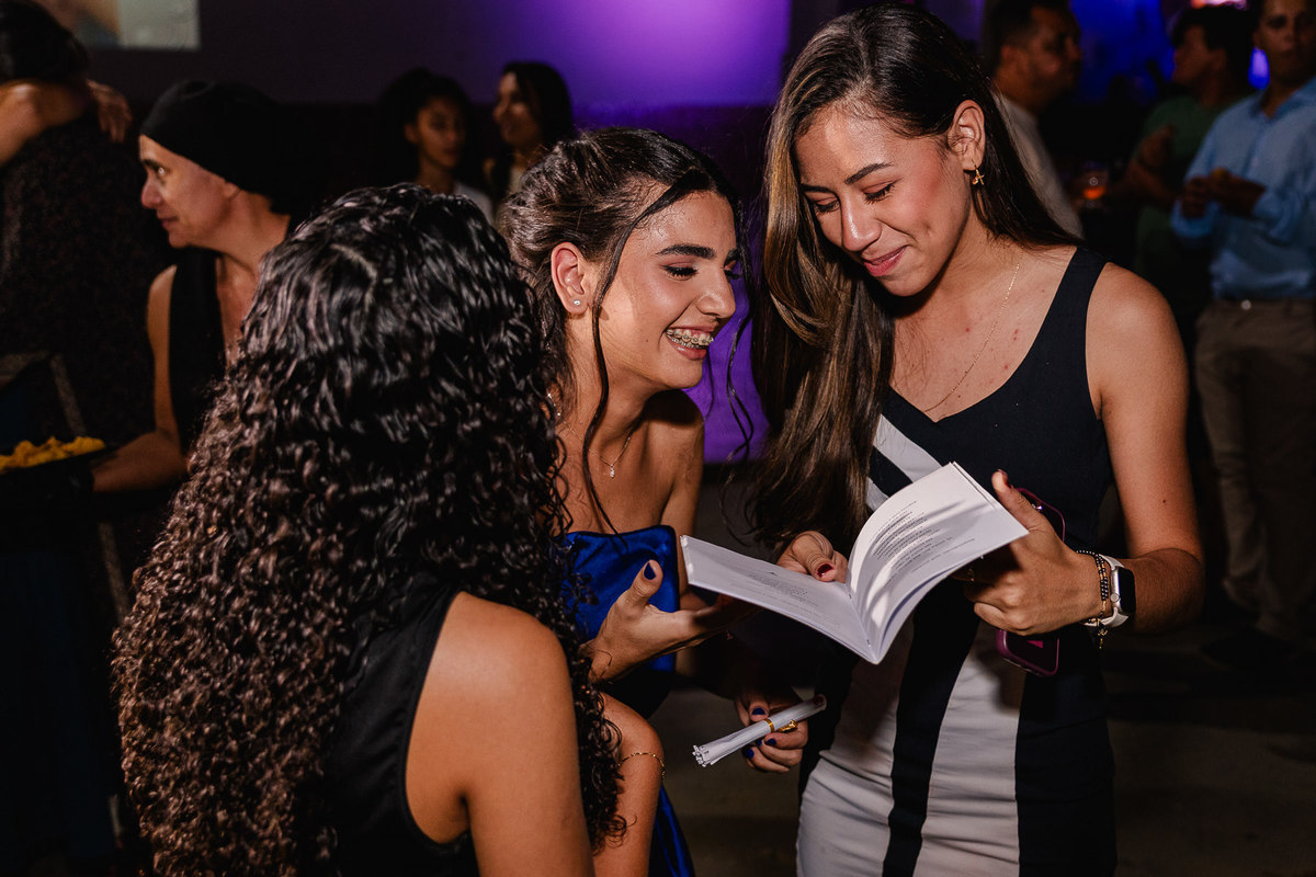 Festa de debutante - Aniversário de 15 anos da Maria Alice - Realizado em Jenipapo de Minas - MG 
Fotografado por Leandro Sales
Chapada do norte
Francisco Badaró
José Gonçalves de Minas