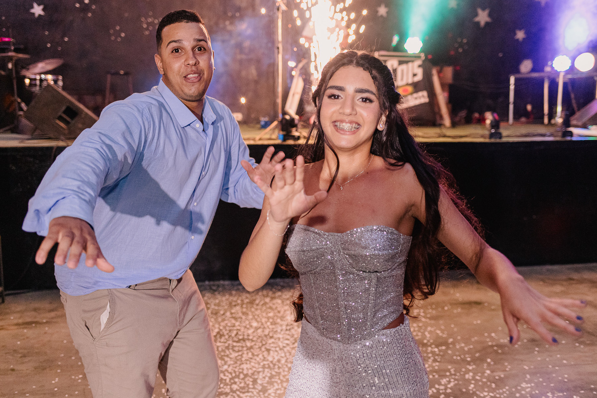 Festa de debutante - Aniversário de 15 anos da Maria Alice - Realizado em Jenipapo de Minas - MG 
Fotografado por Leandro Sales
Chapada do norte
Francisco Badaró
José Gonçalves de Minas