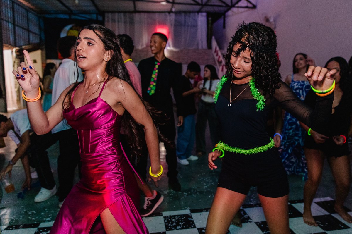 Festa de debutante - Aniversário de 15 anos da Maria Alice - Realizado em Jenipapo de Minas - MG 
Fotografado por Leandro Sales
Chapada do norte
Francisco Badaró
José Gonçalves de Minas