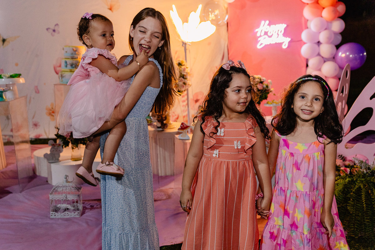 Batizado e Aniversário da Jade
Realizado em Berilo
Chácara Recanto
Fotografo Leandro Sales
Virgem da Lapa
José Gonçalves de Minas
Jenipapo de Minas
Francisco Badaró
Chapada do Norte