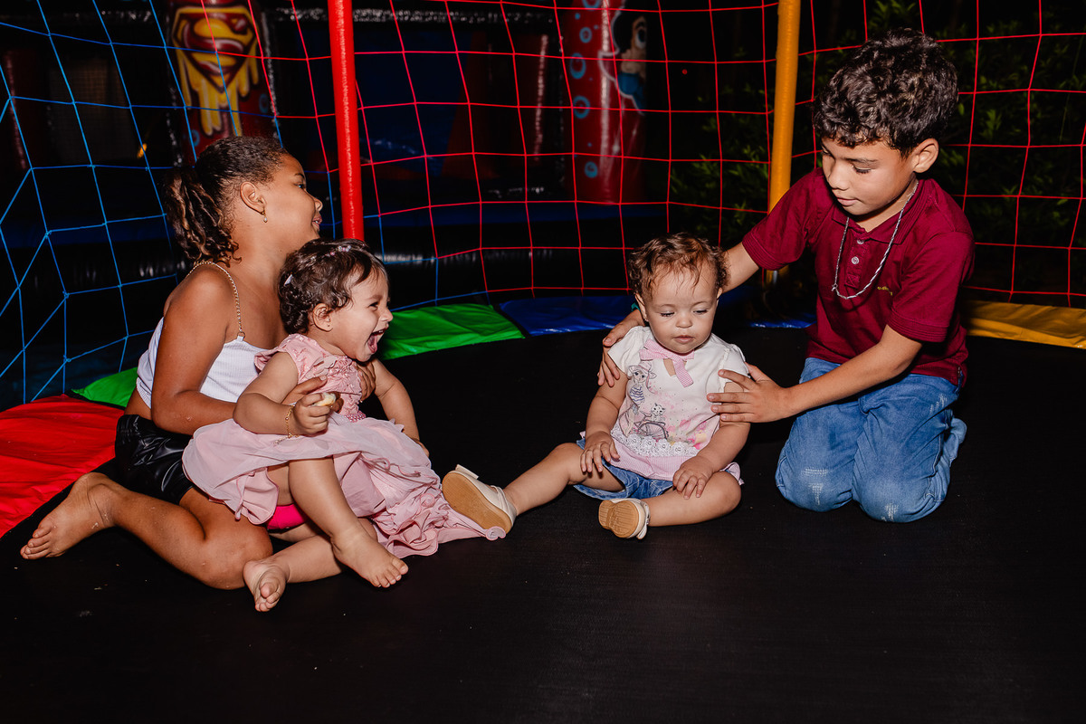 Festa de aniversário da Ágatha
Fotografado por Leandro Sales
local: Chácara Recanto
Festa Infantil
Berilo
Chapada do Norte
José Gonçalves de Minas
Francisco Badaró
Jenipapo de Minas