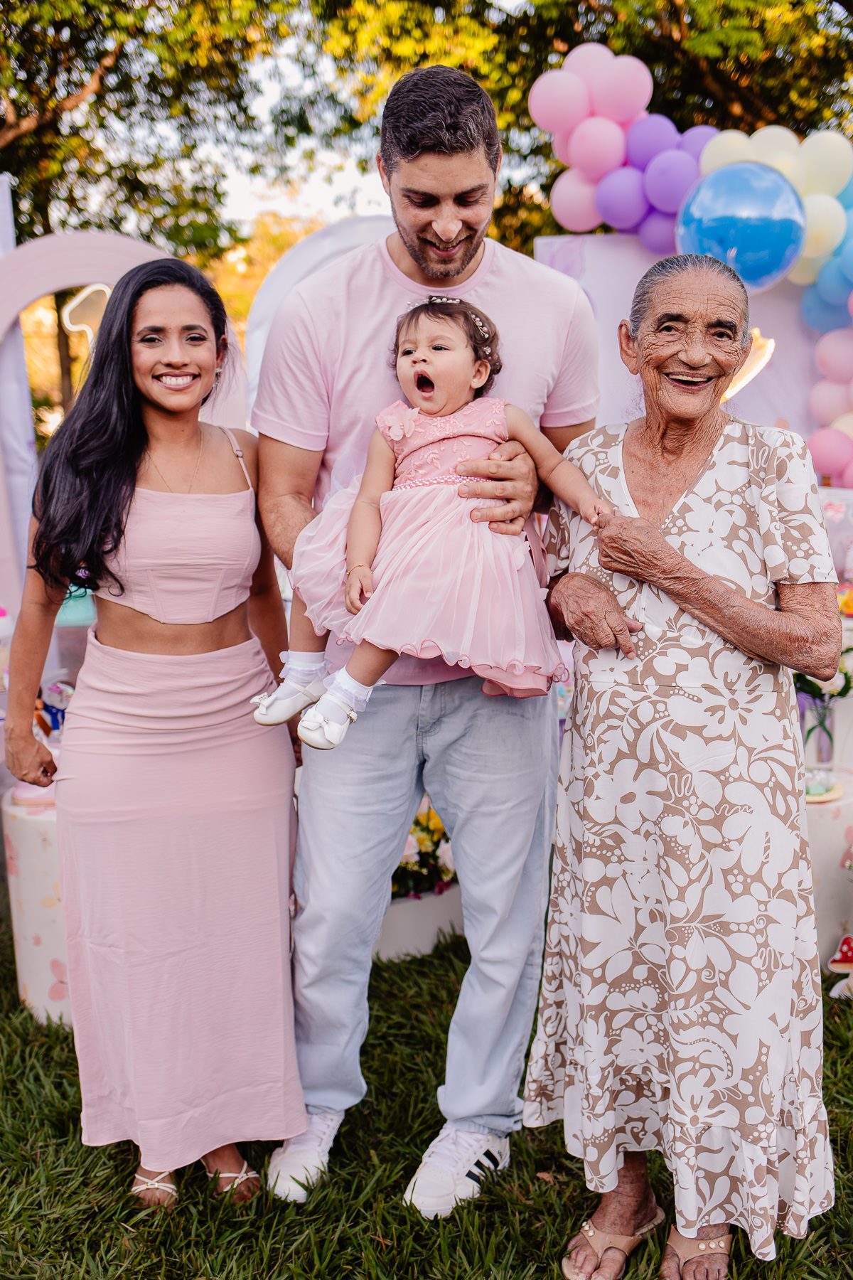 Festa de aniversário da Ágatha
Fotografado por Leandro Sales
local: Chácara Recanto
Festa Infantil
Berilo
Chapada do Norte
José Gonçalves de Minas
Francisco Badaró
Jenipapo de Minas