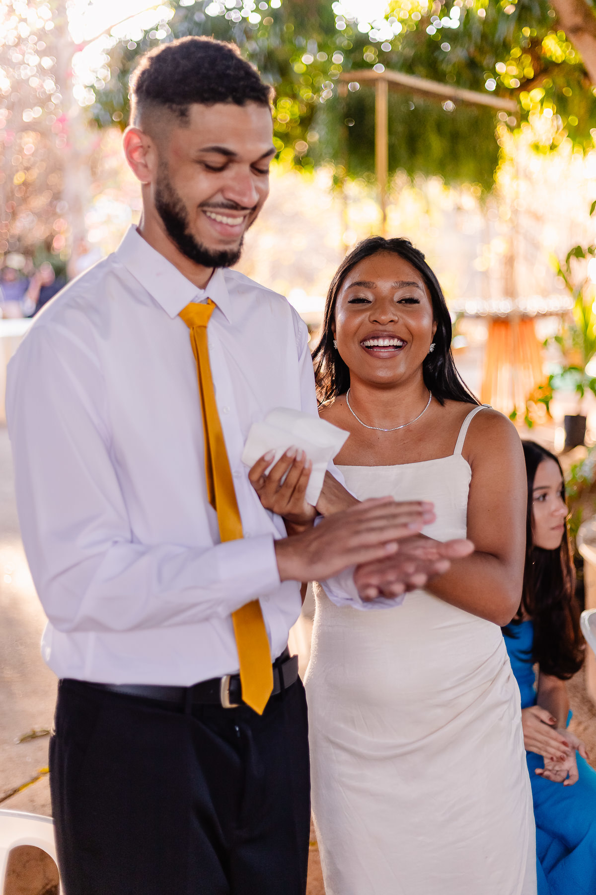 Foto do casamento de João Vitor e Thais em Francisco Badaró MG, registrada por Leandro Sales, fotógrafo de casamento em Berilo e região do Vale do Jequitinhonha, com cerimônia religiosa e recepção no Sítio Santa Luzia, próximo a Jenipapo de Minas.