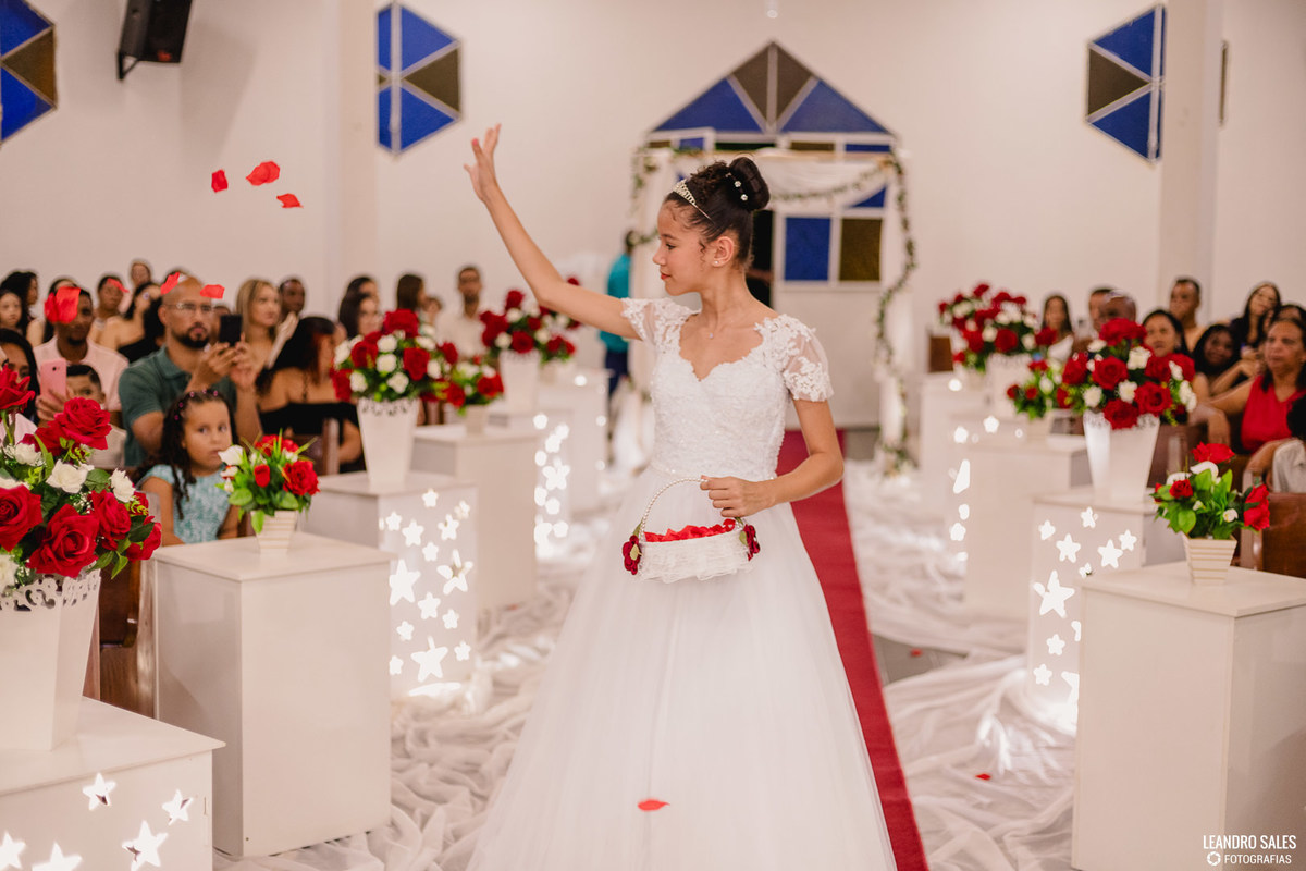 Foto do casamento de Márcia e Gener em Jenipapo de Minas MG, registrada por Leandro Sales, fotógrafo de casamento em Berilo e no Vale do Jequitinhonha, com foco em emoção, conexão e registros verdadeiros de um dia especial.