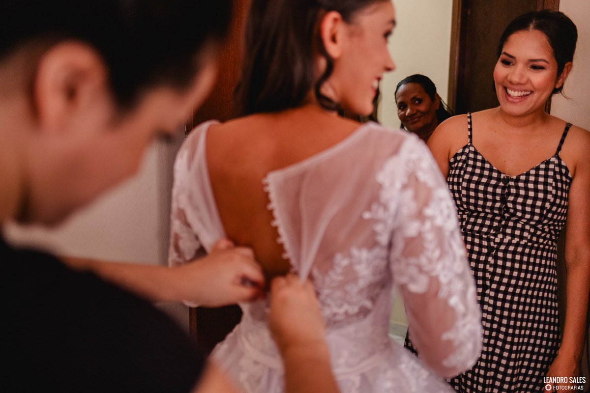 Foto do casamento de Márcia e Gener em Jenipapo de Minas MG, registrada por Leandro Sales, fotógrafo de casamento em Berilo e no Vale do Jequitinhonha, com foco em emoção, conexão e registros verdadeiros de um dia especial.