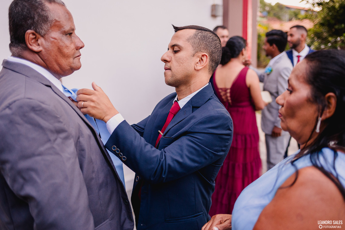 Foto do casamento de Márcia e Gener em Jenipapo de Minas MG, registrada por Leandro Sales, fotógrafo de casamento em Berilo e no Vale do Jequitinhonha, com foco em emoção, conexão e registros verdadeiros de um dia especial.
