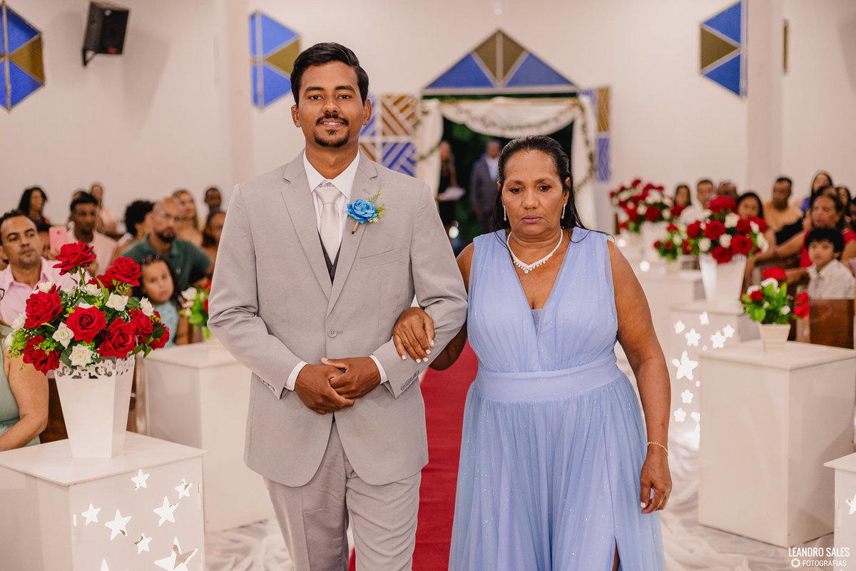 Foto do casamento de Márcia e Gener em Jenipapo de Minas MG, registrada por Leandro Sales, fotógrafo de casamento em Berilo e no Vale do Jequitinhonha, com foco em emoção, conexão e registros verdadeiros de um dia especial.