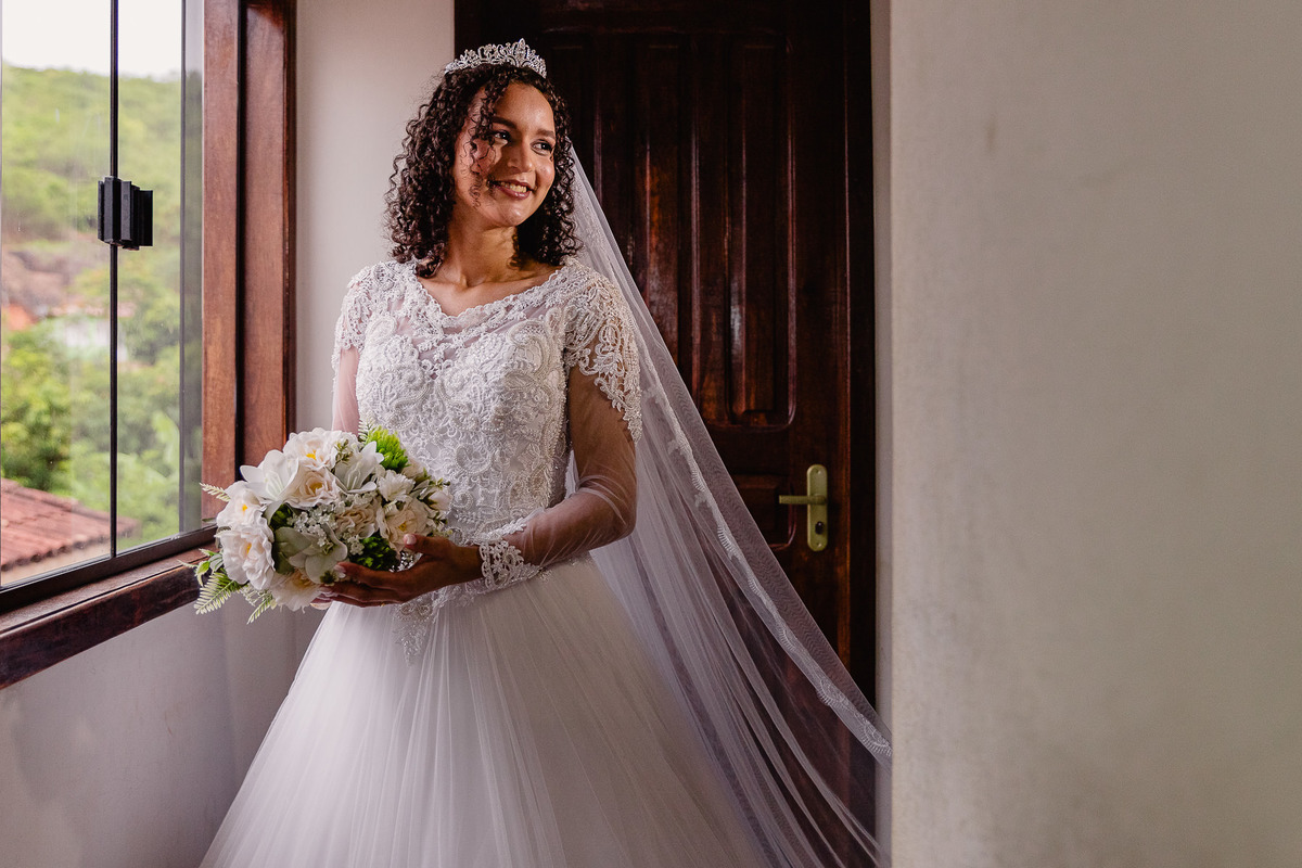 Casamento civil de Isabela e Samuel em José Gonçalves de Minas MG. Fotografia por Leandro Sales, fotógrafo de casamento em Berilo, Virgem da Lapa, Francisco Badaró, Jenipapo de Minas, Araçuaí