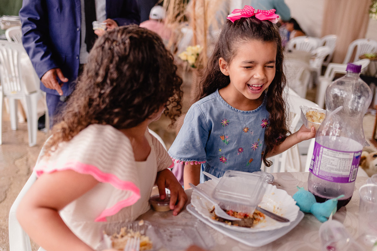 Casamento civil de Isabela e Samuel em José Gonçalves de Minas MG. Fotografia por Leandro Sales, fotógrafo de casamento em Berilo, Virgem da Lapa, Francisco Badaró, Jenipapo de Minas, Araçuaí