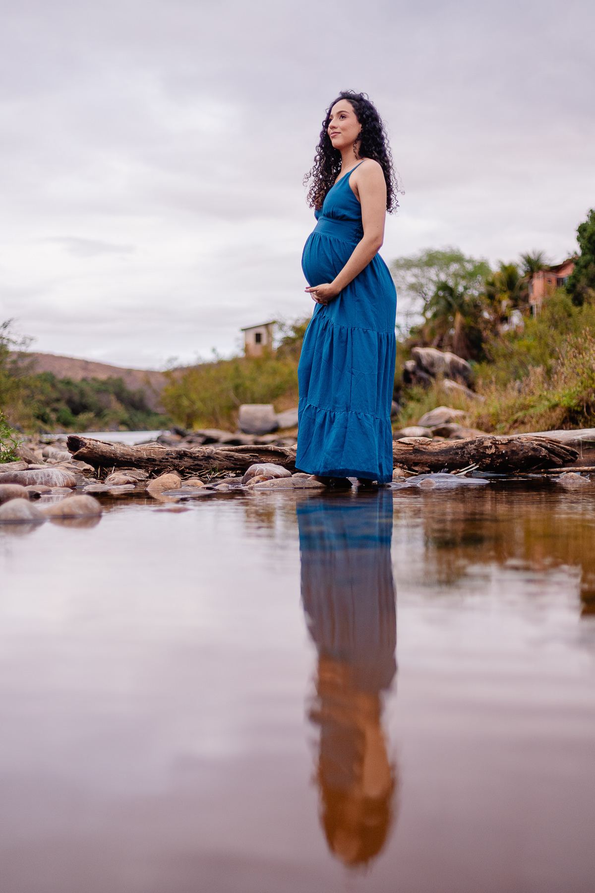 Ensaio de gestante, Lívia Mattos fotografado por Leandro Sales em Berilo ao ar livre
Ensaio de casal, josé Gonçalves de Minas, Francisco Badaró, Jenipapo de Minas, Leliveldia, Araçuaí.