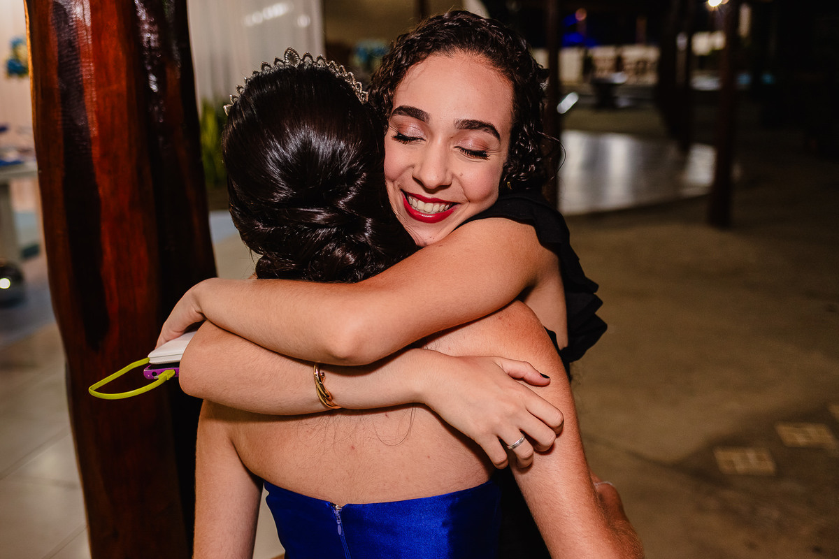 Festa de 15 anos da Lara Santos no espaço Uait em Araçuaí-MG, - Fotografado por Leandro Sales, fotografo de Berilo que atende, Chapada do Norte, Francisco Badaró, Jenipapo de Minas, José Gonçalves de Minas, Virgem da Lapa