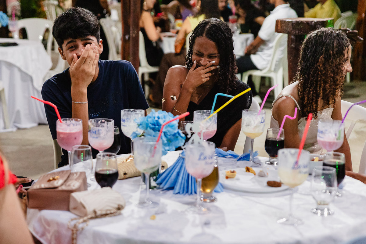 Festa de 15 anos da Lara Santos no espaço Uait em Araçuaí-MG, - Fotografado por Leandro Sales, fotografo de Berilo que atende, Chapada do Norte, Francisco Badaró, Jenipapo de Minas, José Gonçalves de Minas, Virgem da Lapa