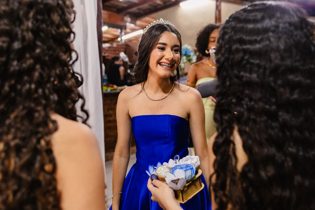 Festa de 15 anos da Lara Santos no espaço Uait em Araçuaí-MG, - Fotografado por Leandro Sales, fotografo de Berilo que atende, Chapada do Norte, Francisco Badaró, Jenipapo de Minas, José Gonçalves de Minas, Virgem da Lapa