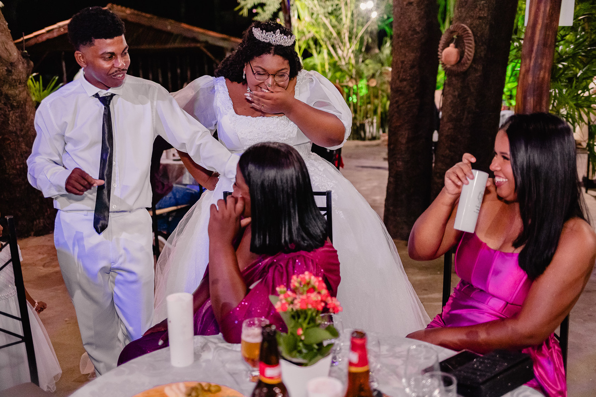 Casamento da Jucélia e Marllon, Fotografo Leandro Sales, realizado em Araçuaí - MG, Cerimônia de Casamento na Igreja Matriz de Santo Antônia
Fotografo em Berilo
Virgem da Lapa,
Araçuaí
José Gonçalves de Minas
Jenipapo de Minas
Chapada do Norte
Minas Novas