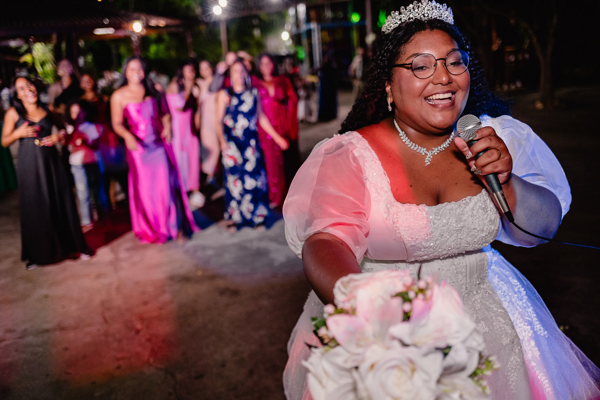 Casamento da Jucélia e Marllon, Fotografo Leandro Sales, realizado em Araçuaí - MG, Cerimônia de Casamento na Igreja Matriz de Santo Antônia
Fotografo em Berilo
Virgem da Lapa,
Araçuaí
José Gonçalves de Minas
Jenipapo de Minas
Chapada do Norte
Minas Novas