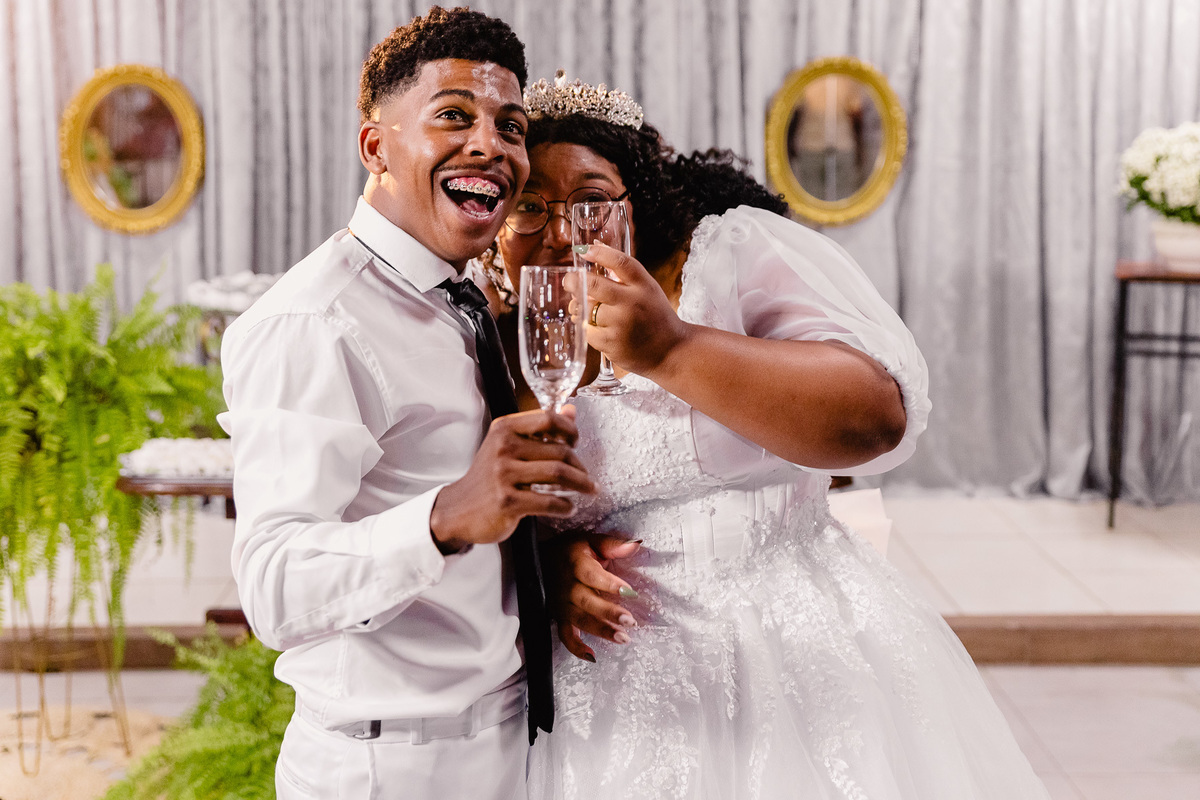 Casamento da Jucélia e Marllon, Fotografo Leandro Sales, realizado em Araçuaí - MG, Cerimônia de Casamento na Igreja Matriz de Santo Antônia
Fotografo em Berilo
Virgem da Lapa,
Araçuaí
José Gonçalves de Minas
Jenipapo de Minas
Chapada do Norte
Minas Novas