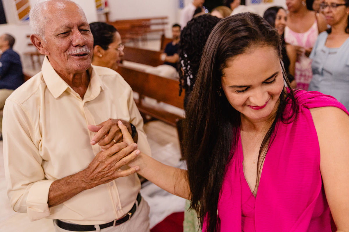 Bodas de Ouro de Nenem e Nenzinha, realizado em Jenipapo de Minas na Igreja Matriz, Fotógrafo Leandro Sales, 50 anos de cassados.
Francisco Badaró
José Gonçalves de Minas
Araçuaí
Chapada do Norte
Berilo