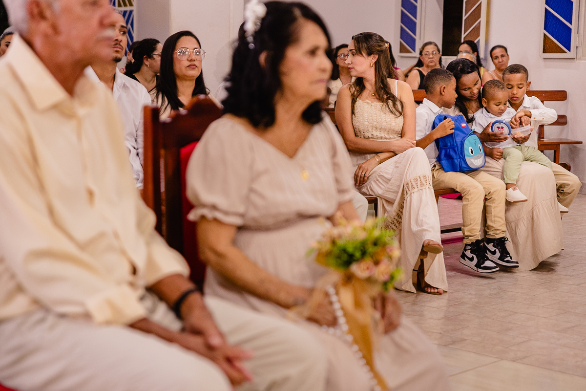 Bodas de Ouro de Nenem e Nenzinha, realizado em Jenipapo de Minas na Igreja Matriz, Fotógrafo Leandro Sales, 50 anos de cassados.
Francisco Badaró
José Gonçalves de Minas
Araçuaí
Chapada do Norte
Berilo