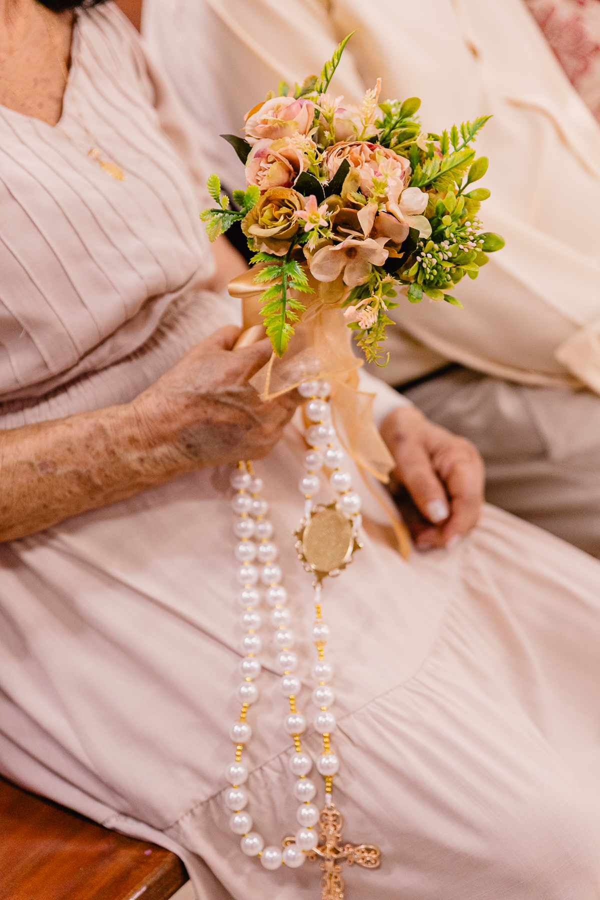 Bodas de Ouro de Nenem e Nenzinha, realizado em Jenipapo de Minas na Igreja Matriz, Fotógrafo Leandro Sales, 50 anos de cassados.
Francisco Badaró
José Gonçalves de Minas
Araçuaí
Chapada do Norte
Berilo