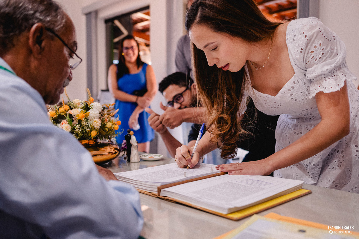 Casamento de Alan e Thais em Francisco Badaró, fotografado por Leandro Sales no cartório.
Berilo
Chapada do Norte
Minas Novas
José Gonçalves de Minas, Jenipapo de Minas, Araçuaí