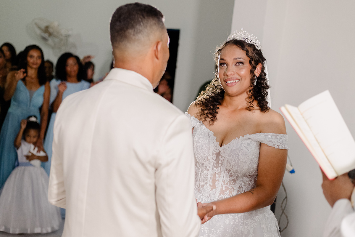 Casamento do Nilson e Daiana na comunidade de Morrinhos em Berilo MG, Fotografo Leandro Sales, Cerimonia de casamento.
Lelivéldia, Alto bravo, José Gonçalves de Minas, Jenipapo de Minas, Francisco Badaró, Chapada do Norte.