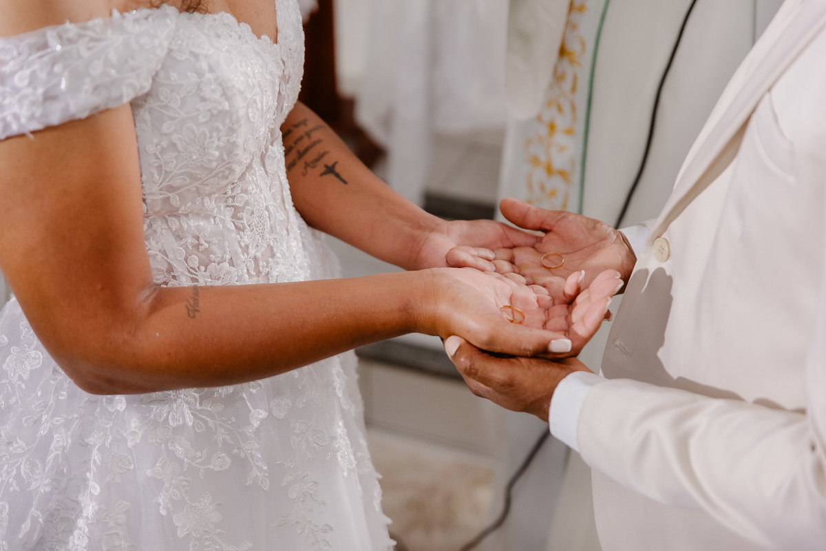 Casamento do Nilson e Daiana na comunidade de Morrinhos em Berilo MG, Fotografo Leandro Sales, Cerimonia de casamento.
Lelivéldia, Alto bravo, José Gonçalves de Minas, Jenipapo de Minas, Francisco Badaró, Chapada do Norte.