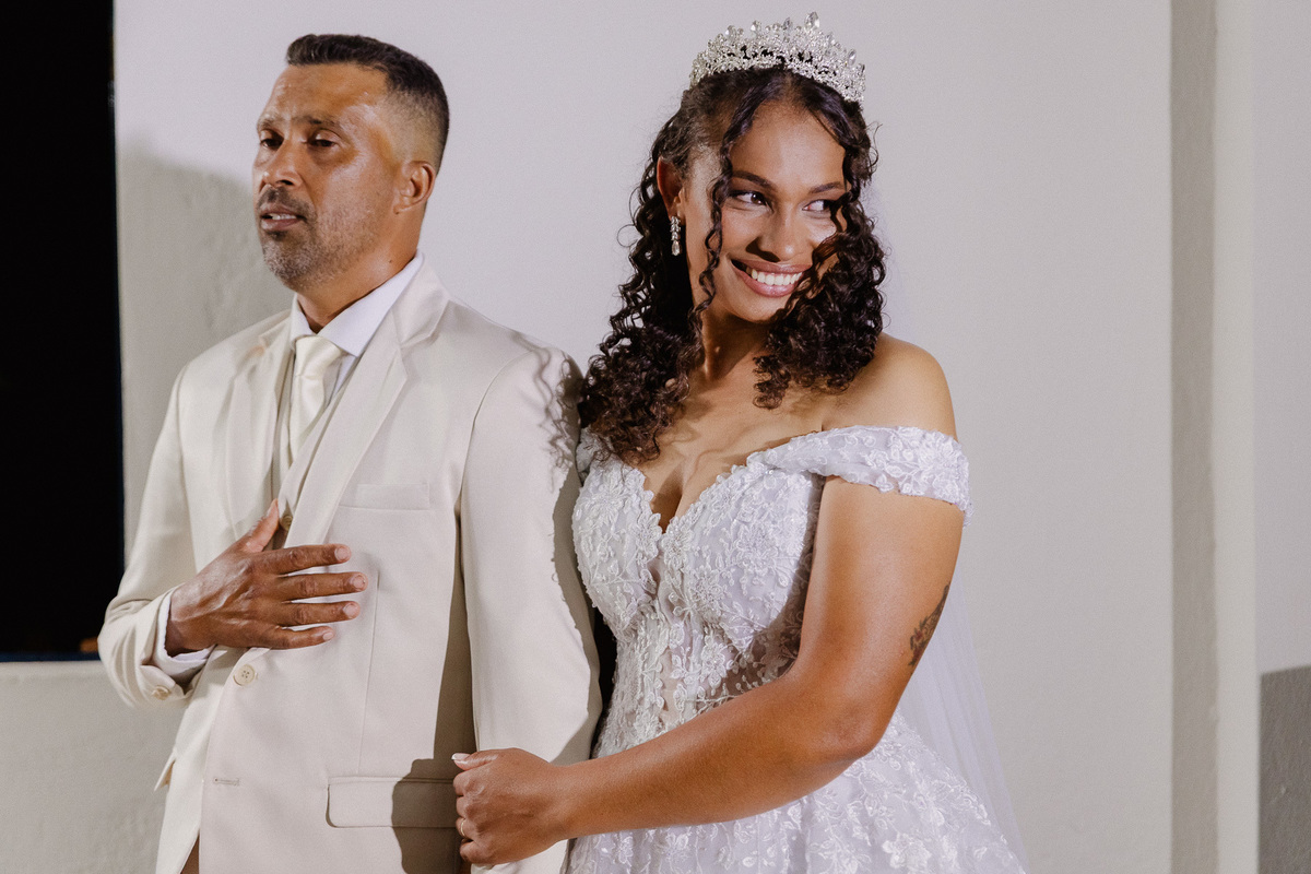 Casamento do Nilson e Daiana na comunidade de Morrinhos em Berilo MG, Fotografo Leandro Sales, Cerimonia de casamento.
Lelivéldia, Alto bravo, José Gonçalves de Minas, Jenipapo de Minas, Francisco Badaró, Chapada do Norte.
