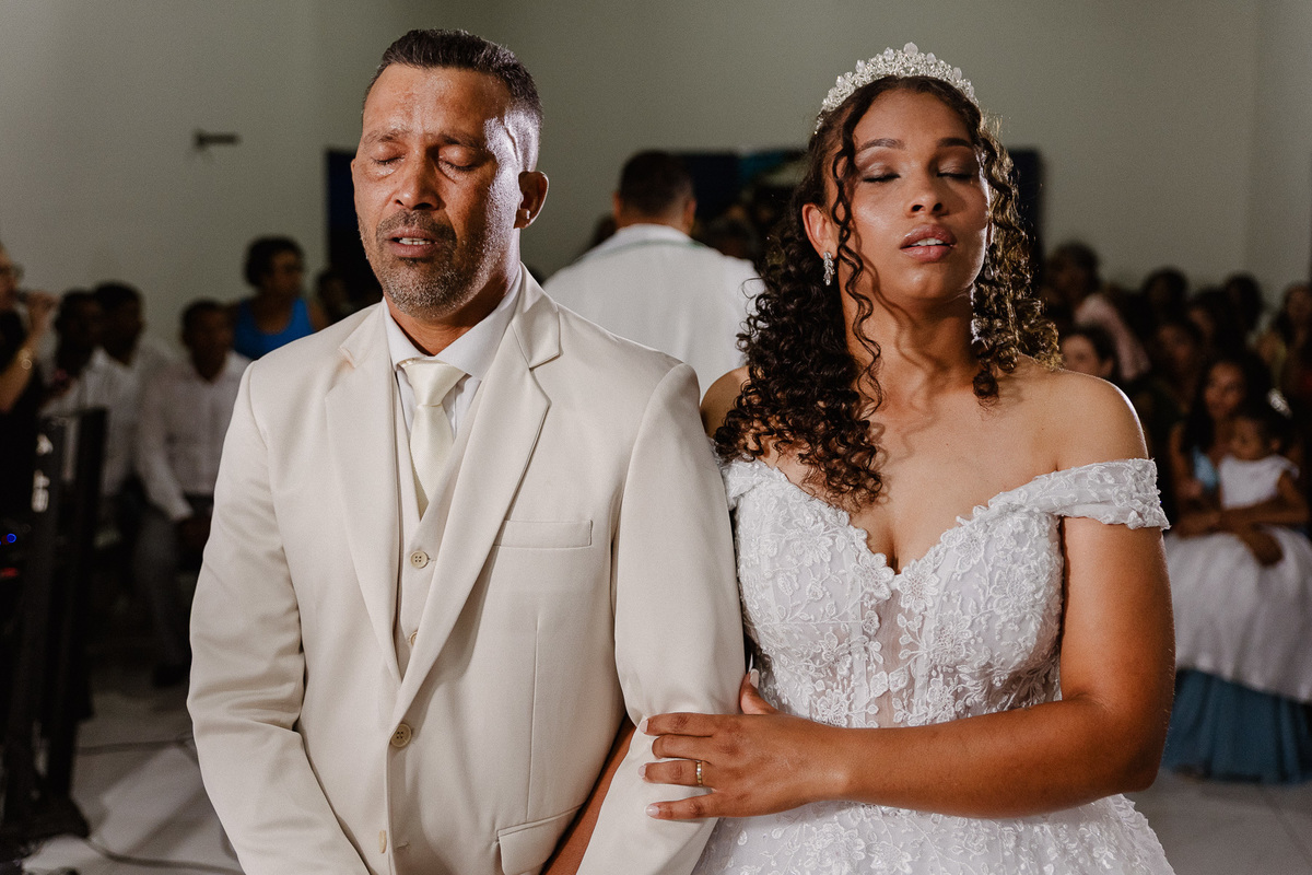 Casamento do Nilson e Daiana na comunidade de Morrinhos em Berilo MG, Fotografo Leandro Sales, Cerimonia de casamento.
Lelivéldia, Alto bravo, José Gonçalves de Minas, Jenipapo de Minas, Francisco Badaró, Chapada do Norte.