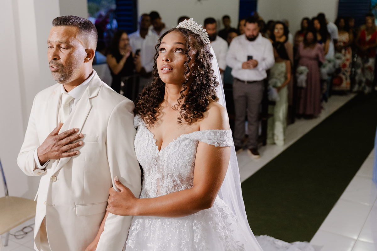Casamento do Nilson e Daiana na comunidade de Morrinhos em Berilo MG, Fotografo Leandro Sales, Cerimonia de casamento.
Lelivéldia, Alto bravo, José Gonçalves de Minas, Jenipapo de Minas, Francisco Badaró, Chapada do Norte.