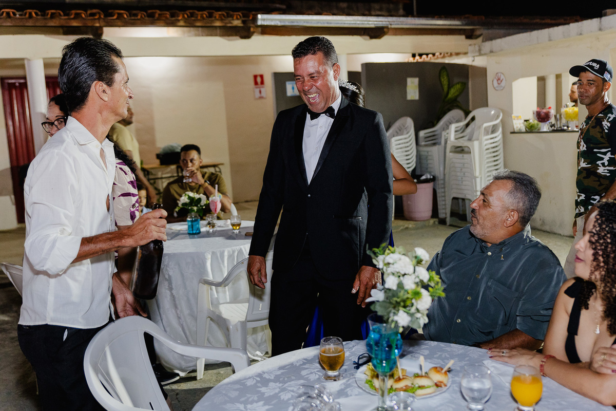 Festa de debutante da Ana Beatriz na cidade de Francisco Badaró, fotógrafo Leandro Sales, na Sede do Esplanada com Dj François.
Berilo
Chapada do Norte
Jenipapo de MInas
José Gonçalves de Minas
Araçuaí