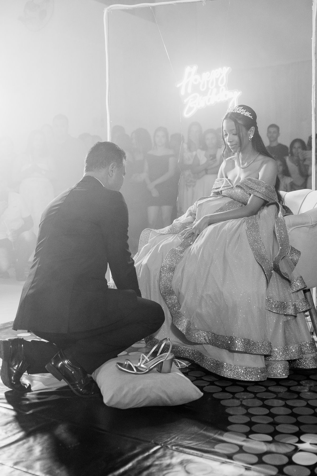 Festa de debutante da Ana Beatriz na cidade de Francisco Badaró, fotógrafo Leandro Sales, na Sede do Esplanada com Dj François.
Berilo
Chapada do Norte
Jenipapo de MInas
José Gonçalves de Minas
Araçuaí