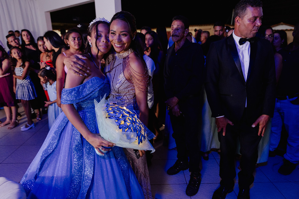 Festa de debutante da Ana Beatriz na cidade de Francisco Badaró, fotógrafo Leandro Sales, na Sede do Esplanada com Dj François.
Berilo
Chapada do Norte
Jenipapo de MInas
José Gonçalves de Minas
Araçuaí