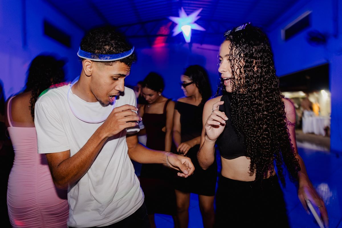 Festa de debutante da Ana Beatriz na cidade de Francisco Badaró, fotógrafo Leandro Sales, na Sede do Esplanada com Dj François.
Berilo
Chapada do Norte
Jenipapo de MInas
José Gonçalves de Minas
Araçuaí