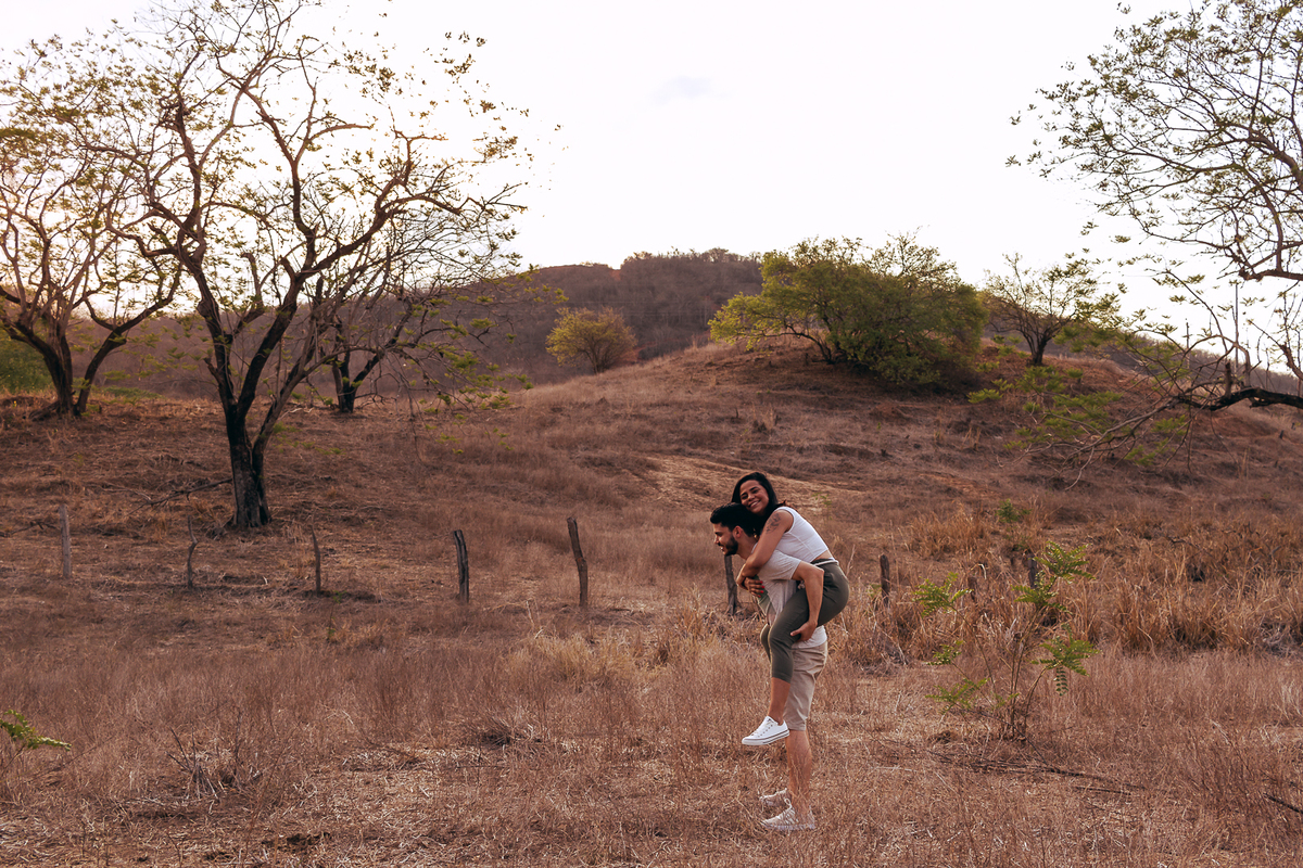 Samuel e Geovanna
Ensaio fotográfico em Berilo
Fotografo: Leandro Sales
