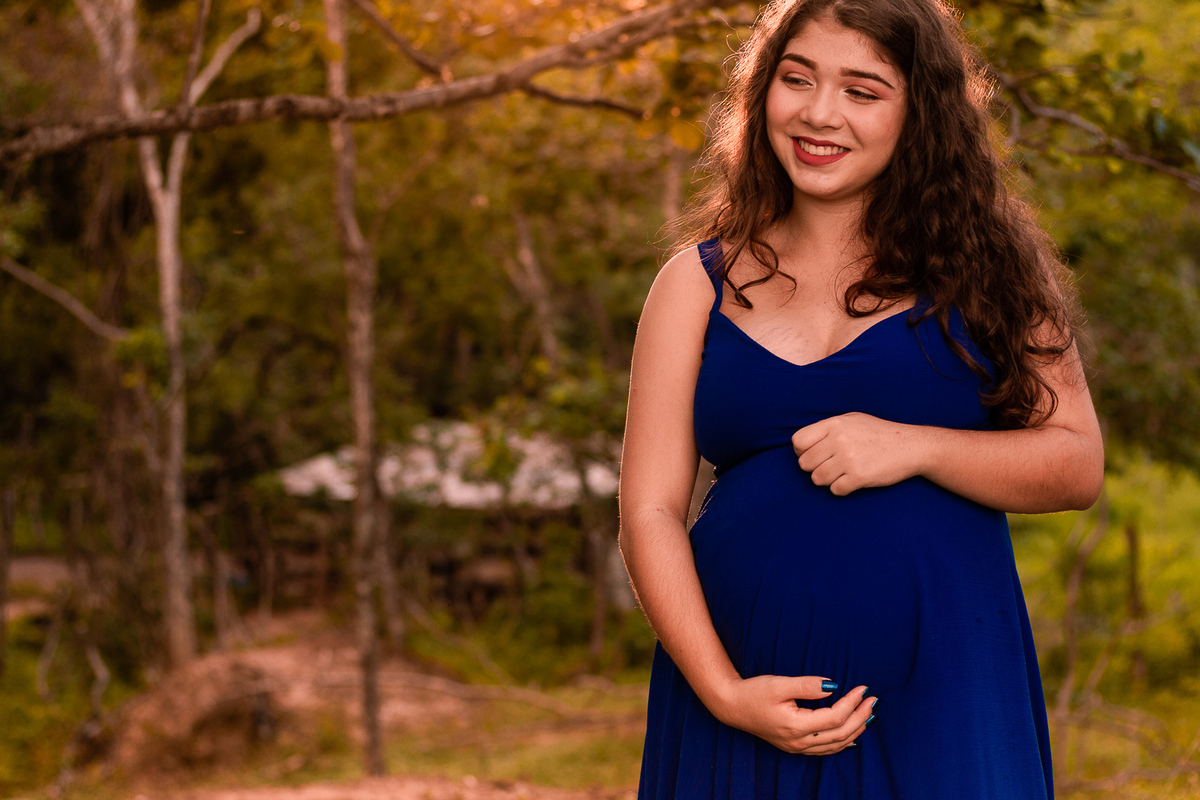 ensaio-gestante-do-fotografo-leandro-sales-fotografias-ao-ar-livre-em-berilo-mg