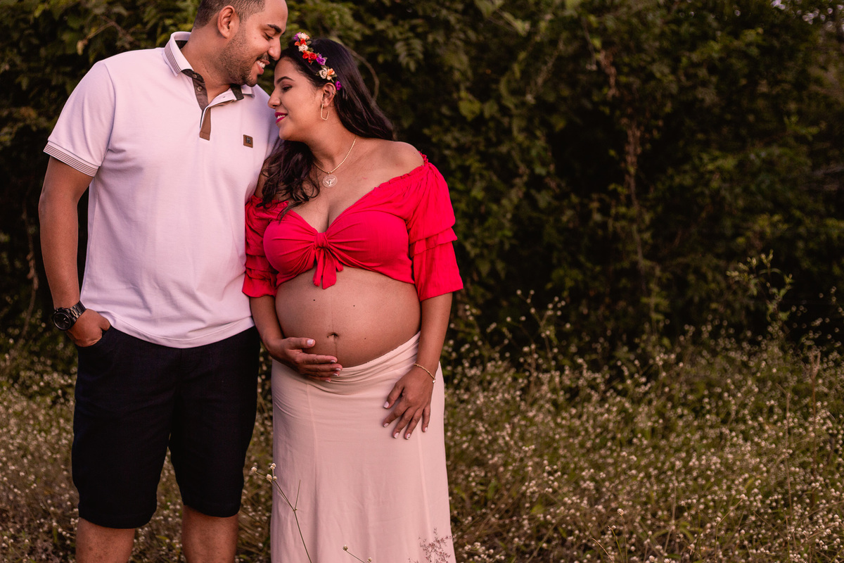 ensaio-gestante-do-fotografo-leandro-sales-fotografias-ao-ar-livre-em-berilo-mg