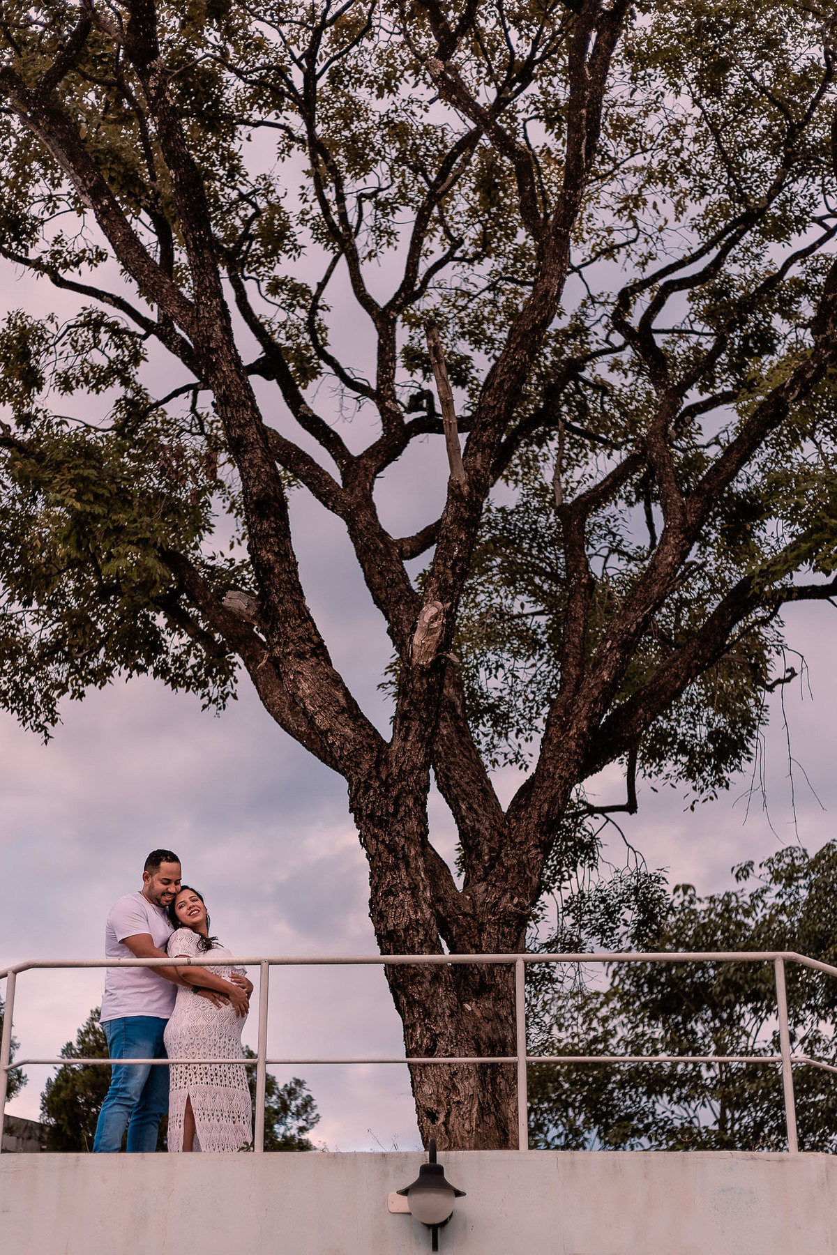 ensaio-gestante-do-fotografo-leandro-sales-fotografias-na-capela-nossa-senhora-dos-pobres-em-berilo-mg