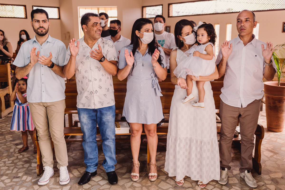 Batizado da Mariana realizado na Igreja de Nossa Senhora de Fátima em Berilo - MG 
Fotógrafo: Leandro Sales