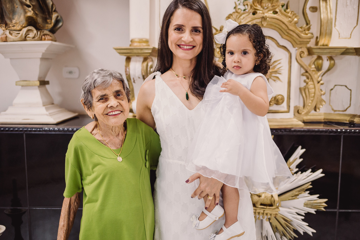 Batizado da Mariana realizado na Igreja de Nossa Senhora de Fátima em Berilo - MG 
Fotógrafo: Leandro Sales