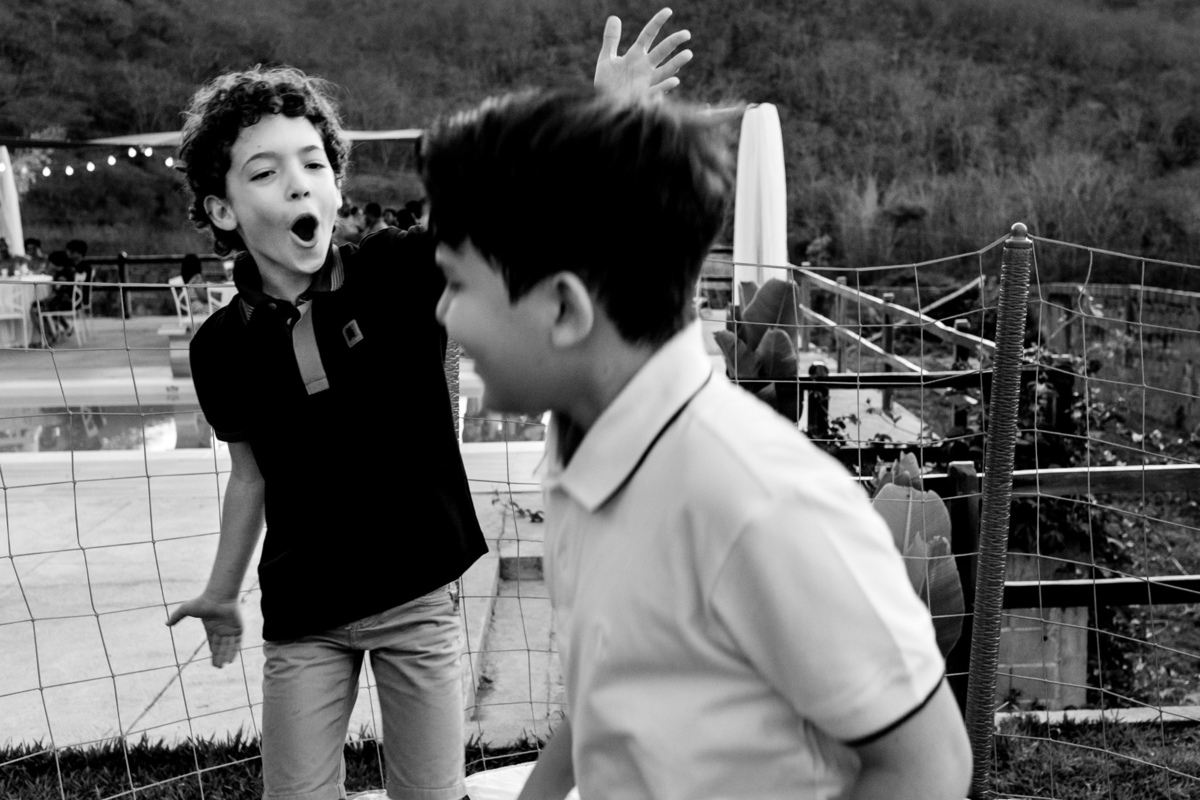 Batizado e Aniversário da Júlia realizado respectivamente na Igreja de Nossa Senhora de Fátima e Recanto Beira Rio em Berilo - MG 
Fotógrafo: Leandro Sales