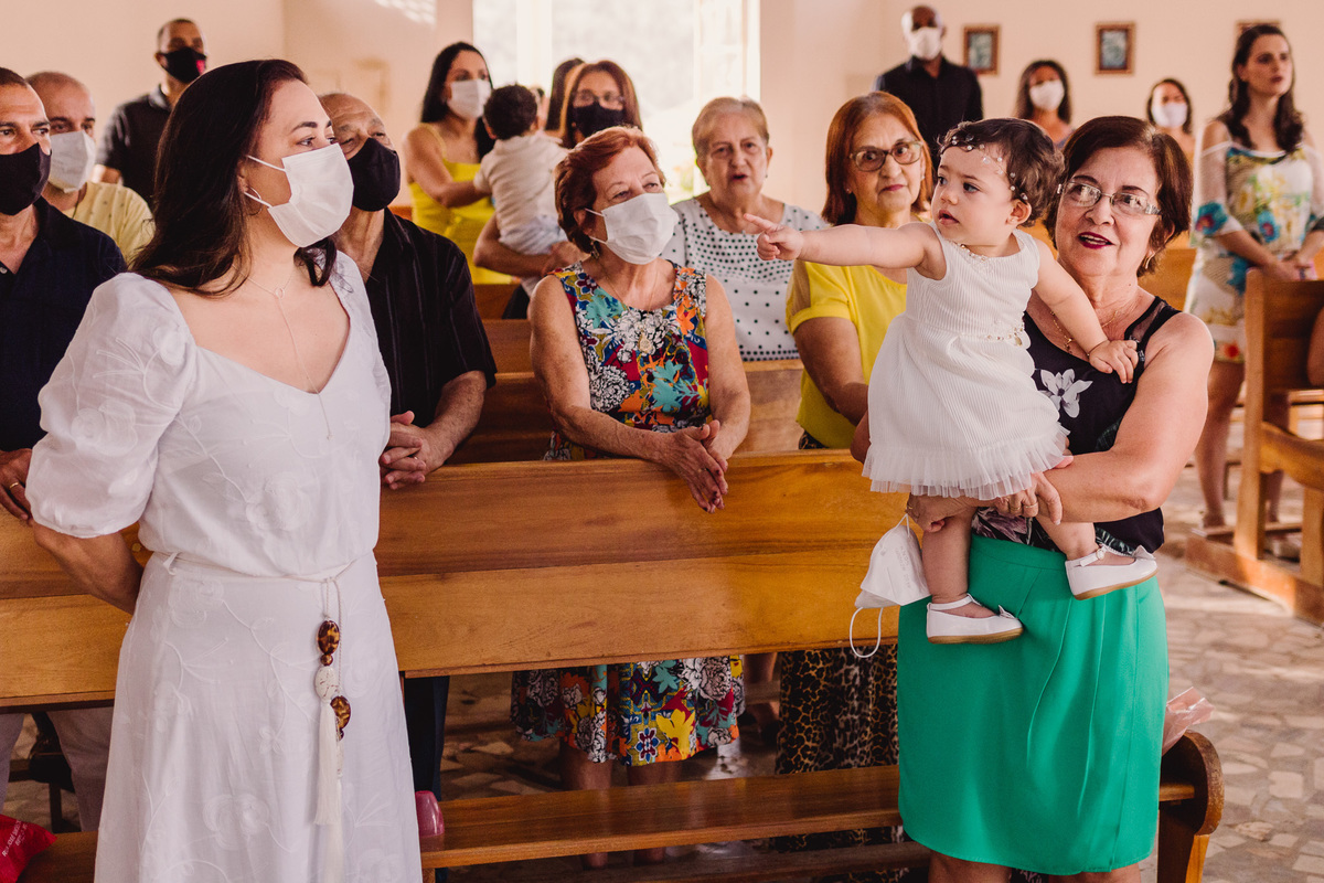 Batizado e Aniversário da Júlia realizado respectivamente na Igreja de Nossa Senhora de Fátima e Recanto Beira Rio em Berilo - MG 
Fotógrafo: Leandro Sales