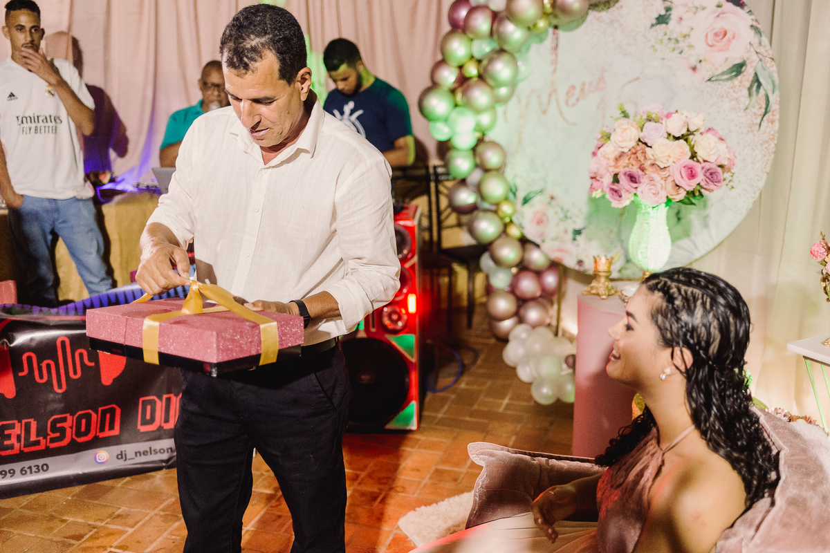 Festa de 15 anos realizada no Recanto Beira Rio em Berilo - MG
Fotografo Leandro Sales Fotografias
Vídeo - Foco Videomakker

Jenipapo de Minas, Francisco Badaró
José Gonsalves de Minas
Chapada do Norte