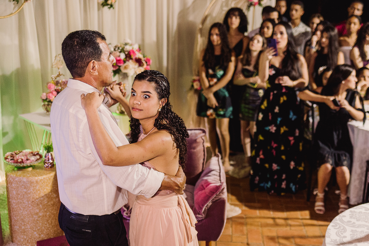 Festa de 15 anos realizada no Recanto Beira Rio em Berilo - MG
Fotografo Leandro Sales Fotografias
Vídeo - Foco Videomakker

Jenipapo de Minas, Francisco Badaró
José Gonsalves de Minas
Chapada do Norte
