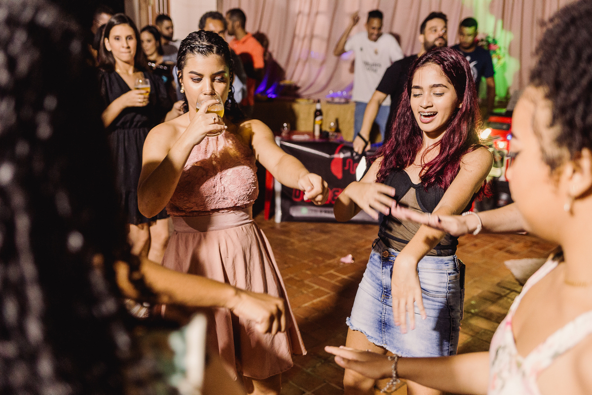 Festa de 15 anos realizada no Recanto Beira Rio em Berilo - MG
Fotografo Leandro Sales Fotografias
Vídeo - Foco Videomakker

Jenipapo de Minas, Francisco Badaró
José Gonsalves de Minas
Chapada do Norte
