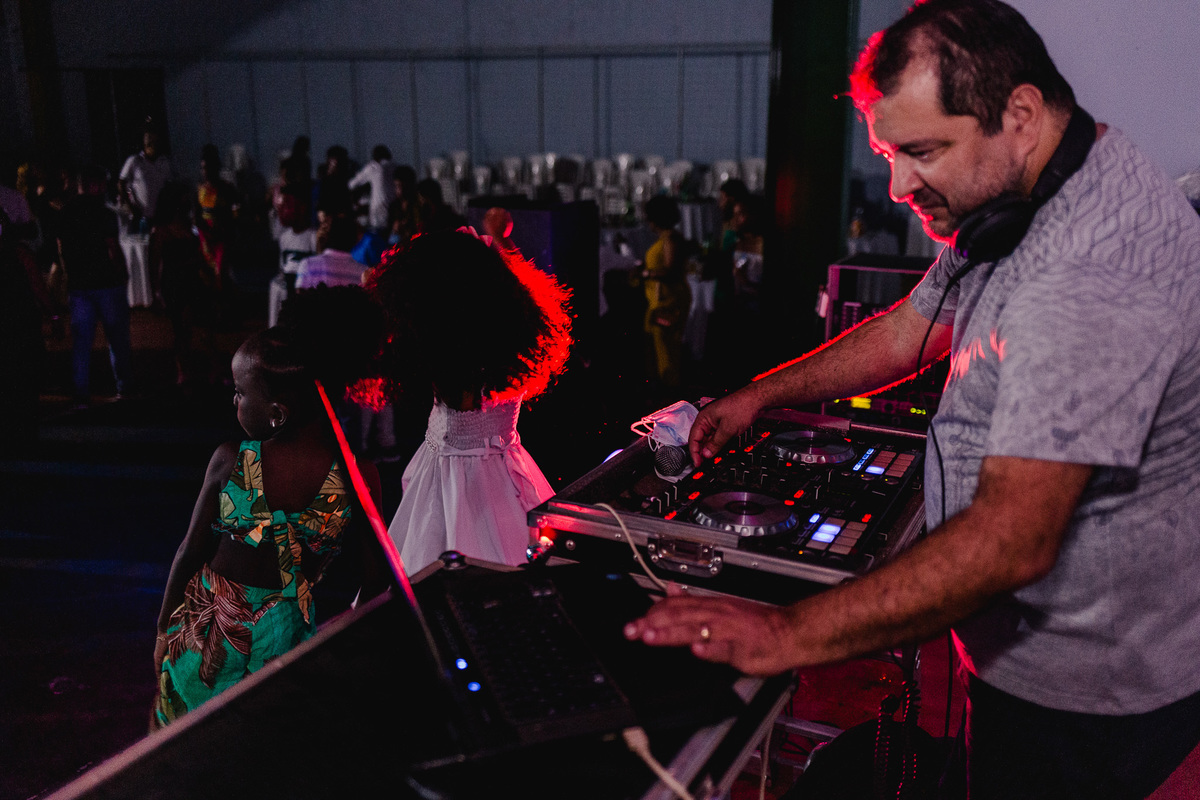 Casamento da Amanda e Luiz Fernando em Chapada do Norte - MG 2022
Fotografo Leandro Sales Fotografias

Berilo
Minas Novas
Jenipapo de Minas
Virgem da Lapa
Araçuaí
José Gonsalves de Minas