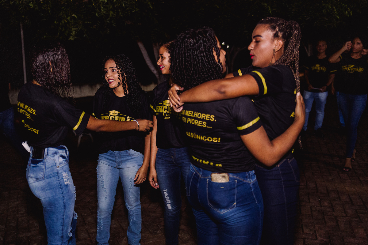 Formatura E.E. Cônego Figueiró 2021 - Francisco Badaró

Fotografo: Leandro Sales
