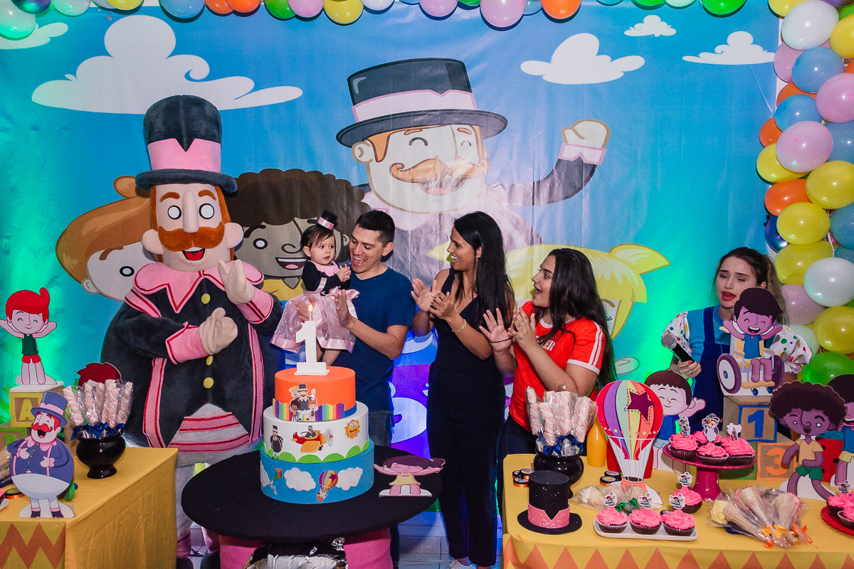 Parabéns de 01 ano, mundo bita, no buffet Paraíso Kids II, na cidade de Praia Grande, estado de São Paulo 
